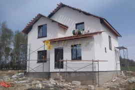 Продаётся дом с участком